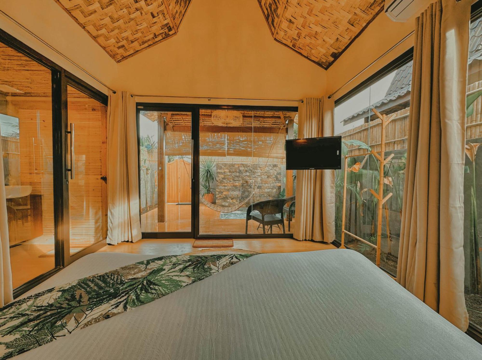 Reca Resort Official Porac Bilik gambar